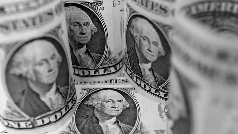 亚洲外汇走高，美元在美联储提示和通胀数据前涨跌互现(1)